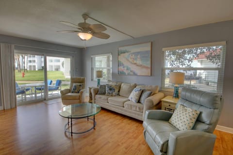 El Matador 119 - FREE TICKETS!! Your stay includes free tickets to many area attractions! Apartment in Okaloosa Island