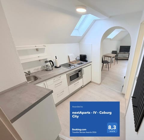 Kitchen or kitchenette, Dining area, stove