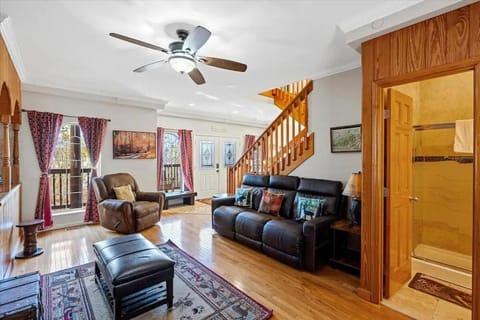 Chalet in the Sky by Avada Properties House in Gatlinburg