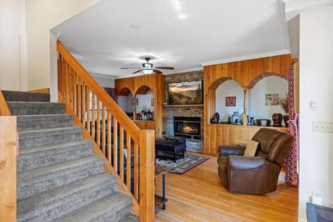 Chalet in the Sky by Avada Properties House in Gatlinburg