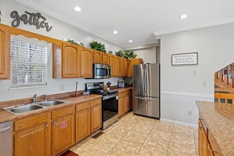 Chalet in the Sky by Avada Properties House in Gatlinburg