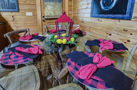 Bear Mountain Hideaway by Avada Properties House in Sevierville