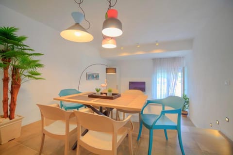 Best Sea View Apartment in Jelsa Apartment in Dubrovnik-Neretva County