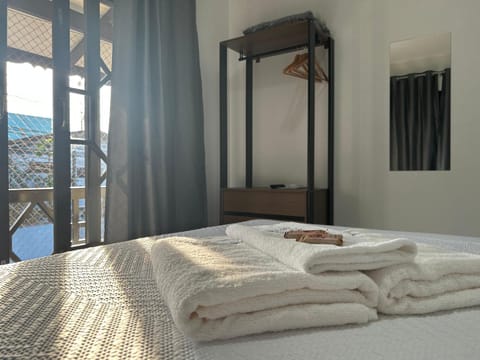 Bed, Photo of the whole room, Bedroom, towels