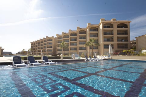 Property building, Staff, Day, Winter, Casino, Fishing, Minigolf, Skiing, Snorkeling, Beach, Beach, Windsurfing, Windsurfing, Canoeing, Hiking, Cycling, Diving, Evening entertainment, Pets, Pool view, Shopping Area, Swimming pool, Entertainment, Inner courtyard view, internet, internet, minibar, sunbed, sunbed, VIP