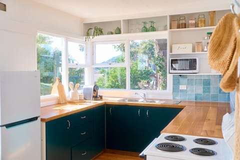 Kitchen or kitchenette, oven, stove