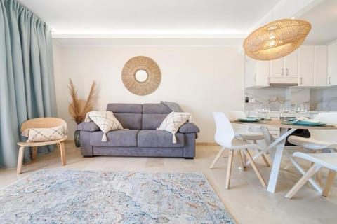 Fuengirola Castle and Sea Views Apartment Apartment in Fuengirola