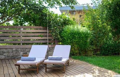 Casa Constantine Spacious Family and Friends Oasis with Pool, 10 Min from Kalamata Apartment in Messenia