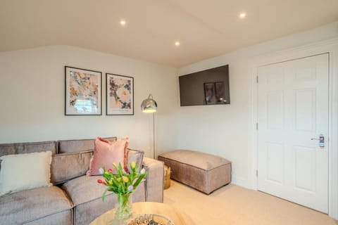 Top Floor - Pavilion View Apartment Apartment in High Peak District