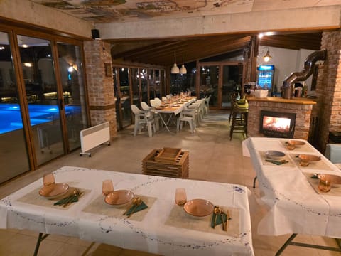 Macedonium Luxury Villa with big pool & Fireplace Villa in Greater Skopje, North Macedonia