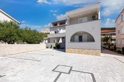 Apartments Crnekovic X Frankopanska Apartment in Lika-Senj County