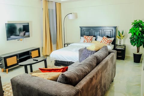 Communal lounge/ TV room, TV and multimedia, Seating area