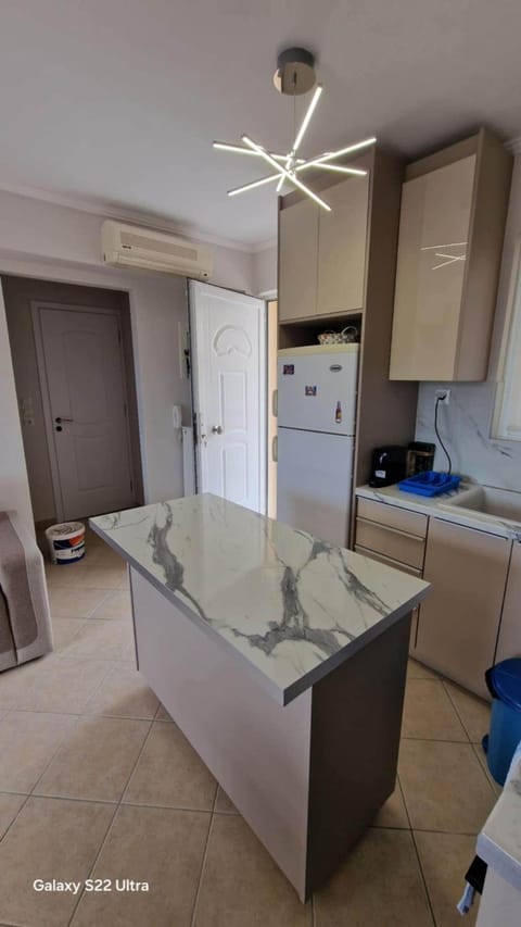 Kitchen or kitchenette, oven