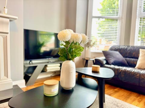 The Urban Oasis - Great location near Pubs, Restaurants and more! Bus links on doorstep Apartment in Belfast