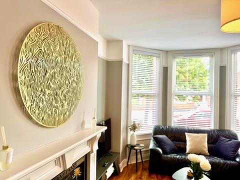 The Urban Oasis - Great location near Pubs, Restaurants and more! Bus links on doorstep Apartment in Belfast