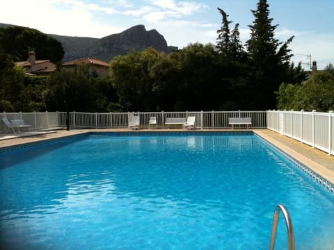 Day, Swimming pool, Swimming pool