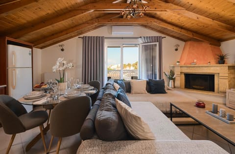 Living room, Seating area, Dining area