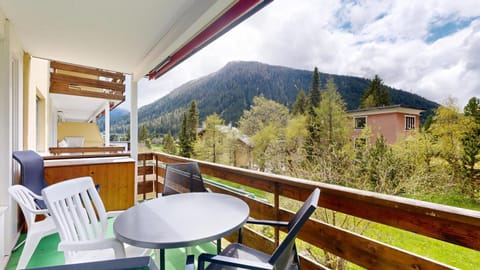 Großzügige 4 Schlafzimmer Wohnung in Davos Bergblick zentrale Lage Apartment in Davos