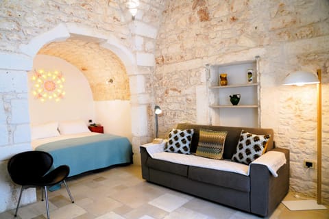 Bed, Living room, Photo of the whole room, Bedroom