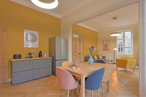 Coffee/tea facilities, Living room, Dining area