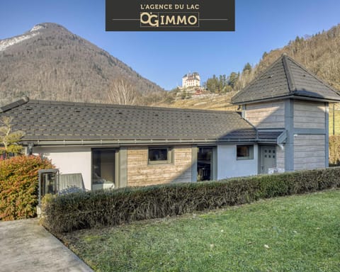 Property building, Facade/entrance, Off site