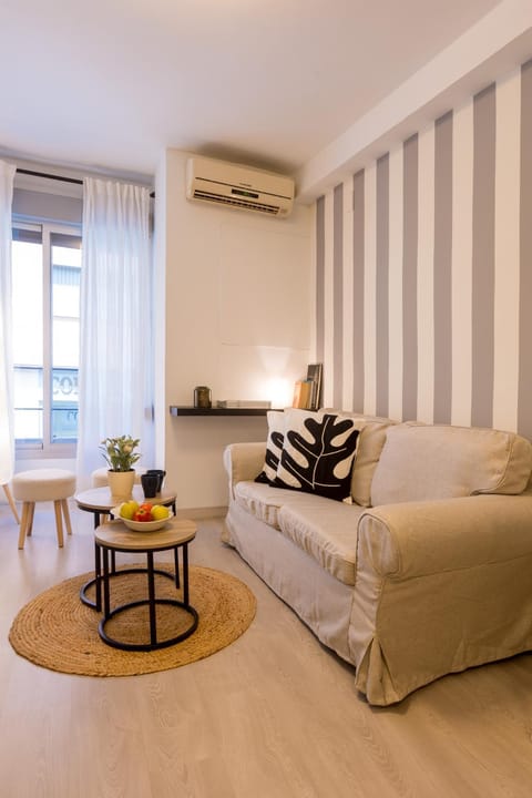 Living room, air conditioner