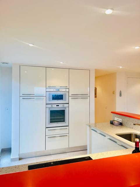 Golden Mornings, Sea, Garden, Breakfast & Free Parking Apartment in Villefranche-sur-Mer