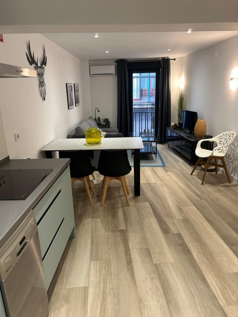 Kitchen or kitchenette, Living room, Dining area