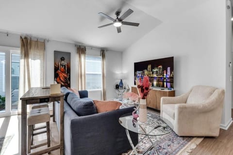 New 2-2 Patio Villa House in Leesburg