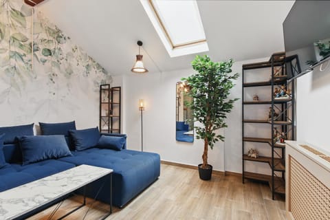 Library, TV and multimedia, Living room, Seating area