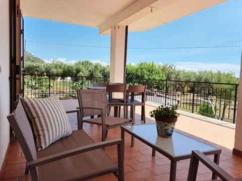 View (from property/room), Balcony/Terrace