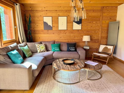 Chalet Serre Chevalier 160m2 9 pers - Sauna, 5 chambres Chalet in Saint-Chaffrey