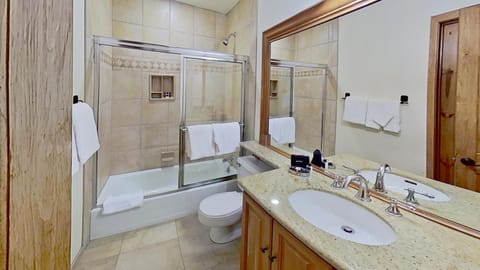 Crestwood 1207 Deluxe 3 Bedroom plus Loft House in Snowmass Village