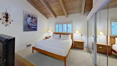 Crestwood 1213 Standard 4 Bedroom House in Snowmass Village