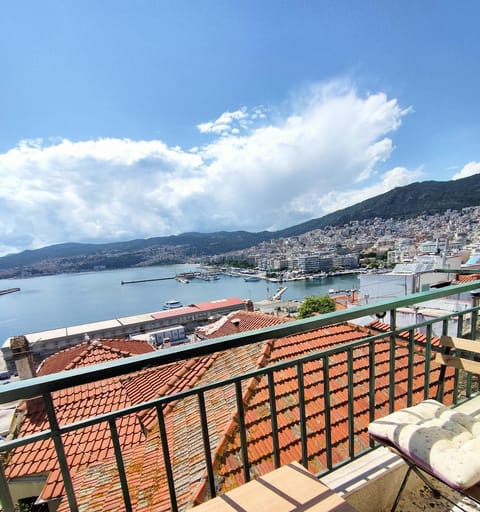 Property building, Day, Natural landscape, View (from property/room), Balcony/Terrace, City view