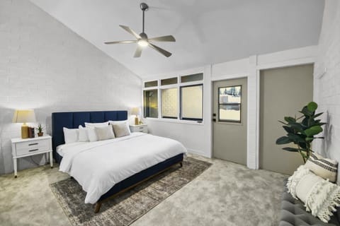 1674 Captain Mollys Hideout! Walk to Slopes! Hottub Pool! by SkyRun Park City Apartment in Park City