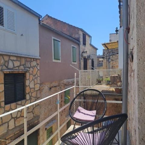 Ventula Apartment in Vis
