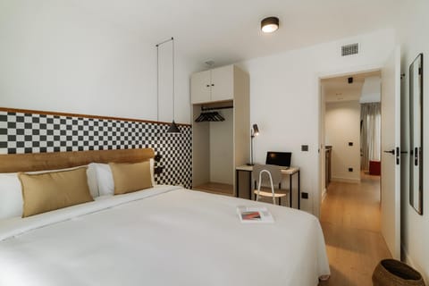 Bed, Bedroom