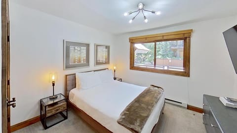 Crestwood 2209 Premier 4 Bedroom House in Snowmass Village