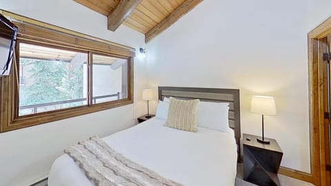 Crestwood 2209 Premier 4 Bedroom House in Snowmass Village