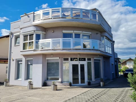 Property building, Day