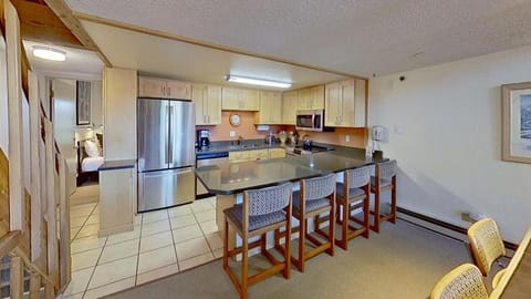 Crestwood 3211 Standard 3 Bedroom Plus Loft House in Snowmass Village