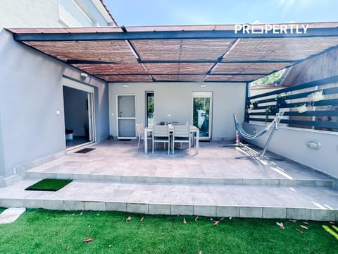 Property building, Day, View (from property/room), Living room, Dining area