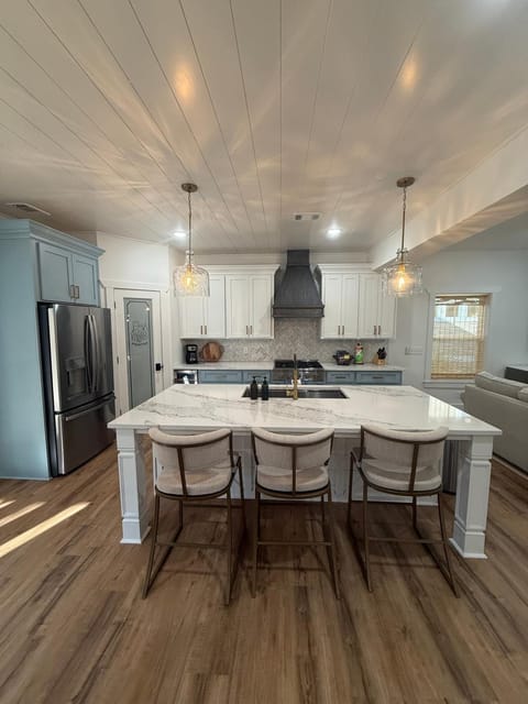 4 Elderberry Ln, New Build, Elevator, Steps to Beach, Putting Green, Private Pool House in South Forest Beach