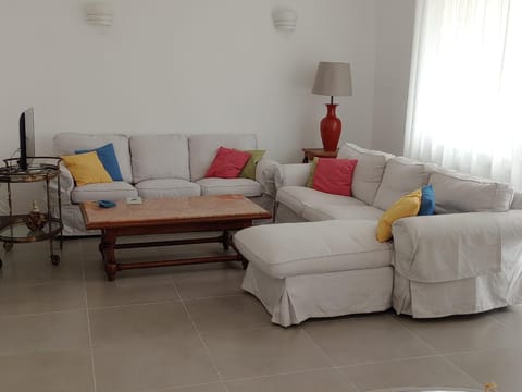 CASA LEDA con posto auto privato nel cortile e a pochi passi dal mare Apartment in Pescara