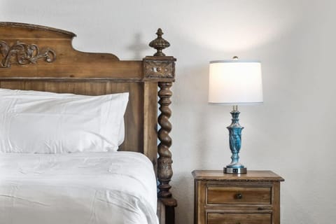 3-2 Patio Villa BEST VALUE Villa in Leesburg