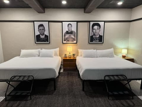 The Signature room with 2 King Beds House in Bisbee