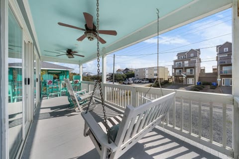The Iron Seahorse Surf City Beach Home House in Surf City
