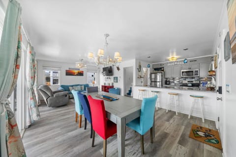 The Iron Seahorse Surf City Beach Home House in Surf City