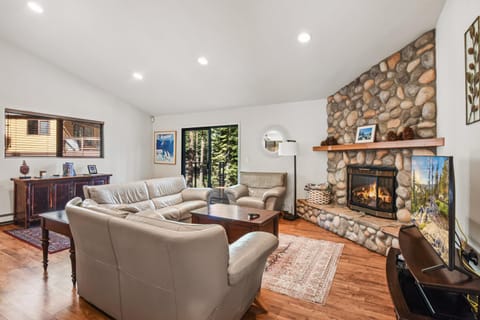 Tranquil Tumbleweed - Close to Skiing & More House in Incline Village